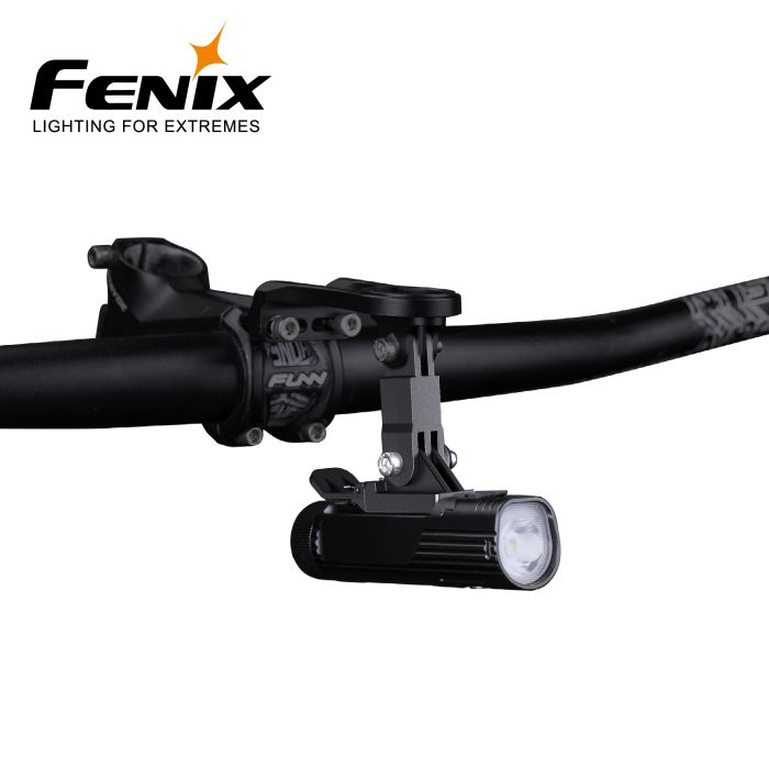 Fenix ALD-10 cykellygteholder med GoPro-beslag