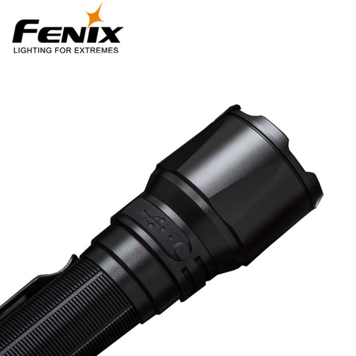Fenix TK26R lommelygte med hvidt, rødt og grønt lys
